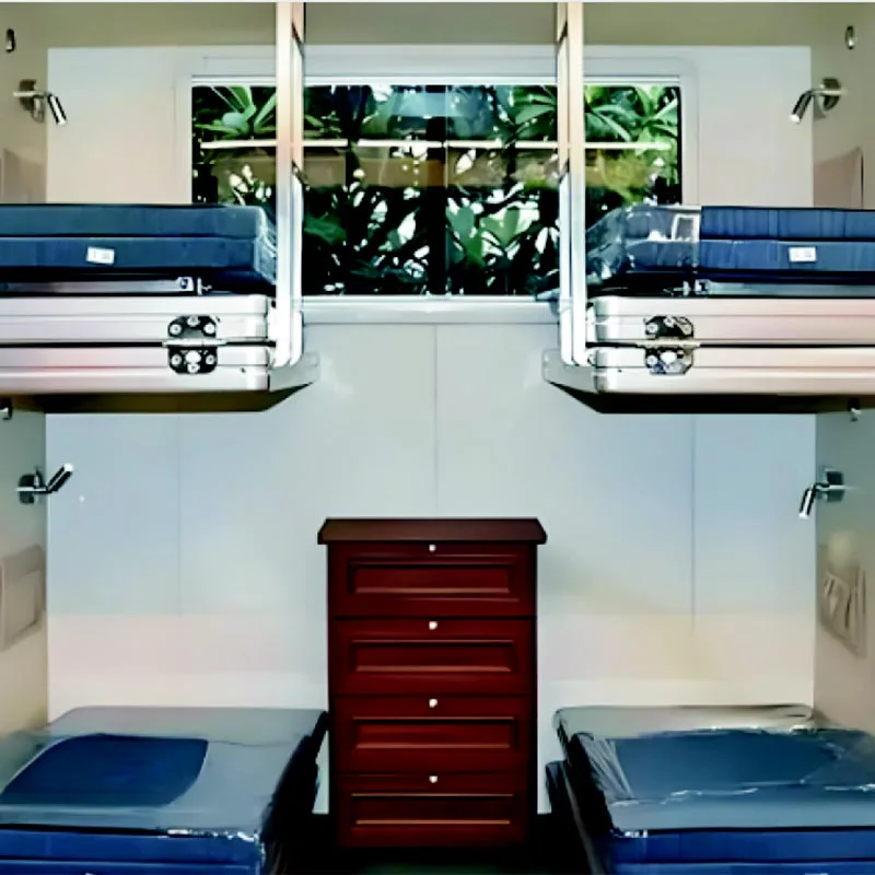 Avtomobildə qatlana bilən çarpayı